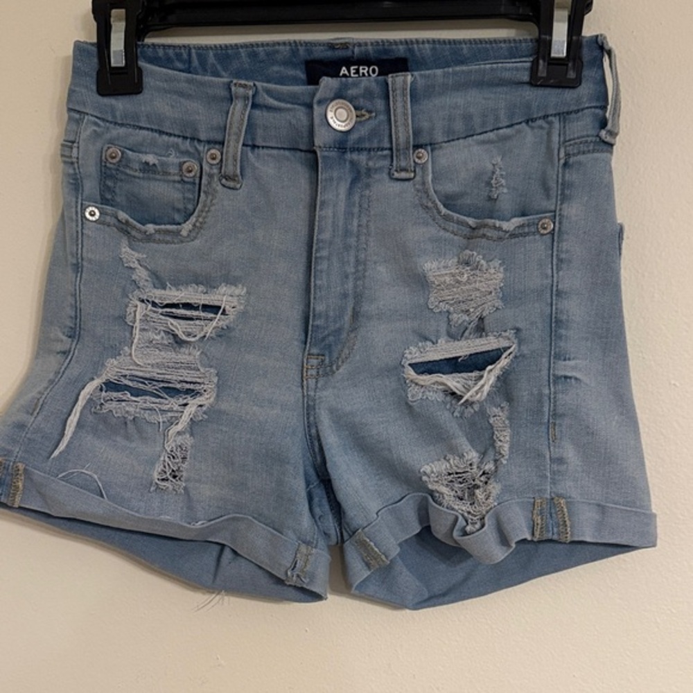 Aero Women's Distressed Light Blue Denim Shorts Size 0 women’s jeans shorts